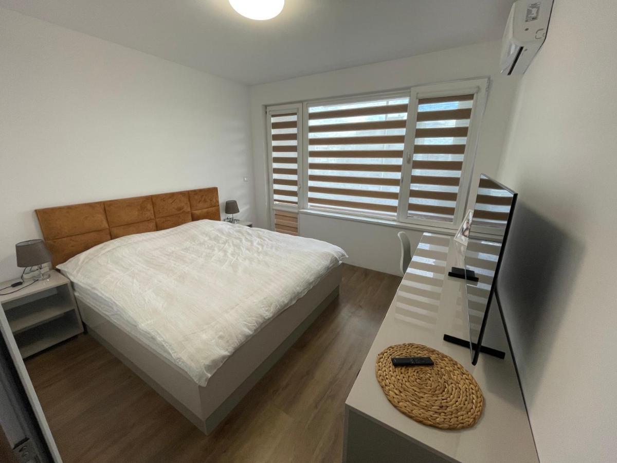 Dety'S Apartment Burgas City Exterior foto