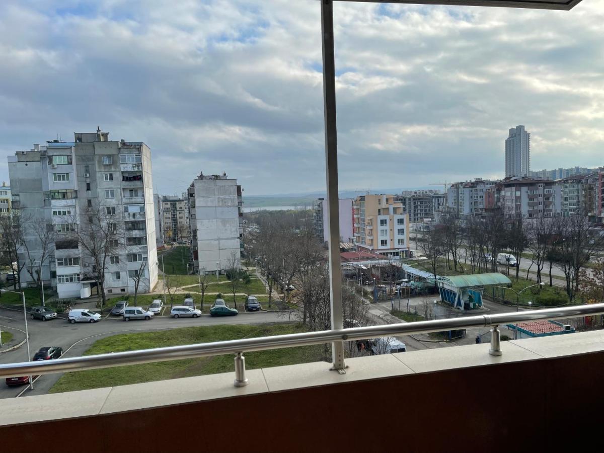 Dety'S Apartment Burgas City Exterior foto