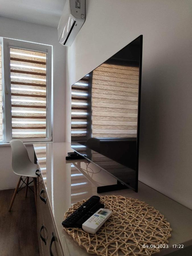 Dety'S Apartment Burgas City Exterior foto